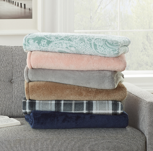 Plush Queen Bed Blanket in Gray