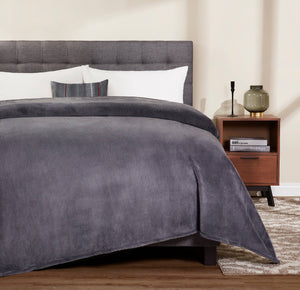 Plush Queen Bed Blanket in Gray